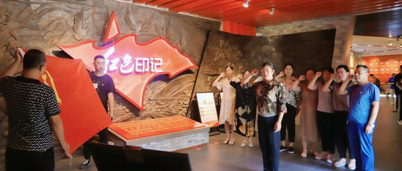 勇?lián)】凳姑?、鑄就時代新功|萊陽市人民醫(yī)院開展醫(yī)師節(jié)系列活動