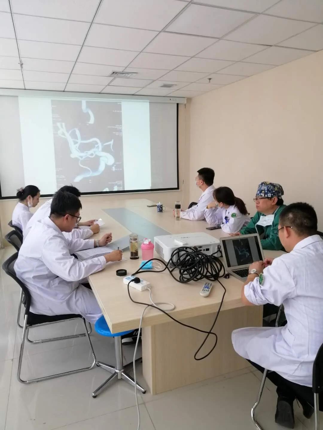 【萊陽(yáng)市人民醫(yī)院】腦卒中技術(shù)精湛,，拆除顱內(nèi)多發(fā)炸彈